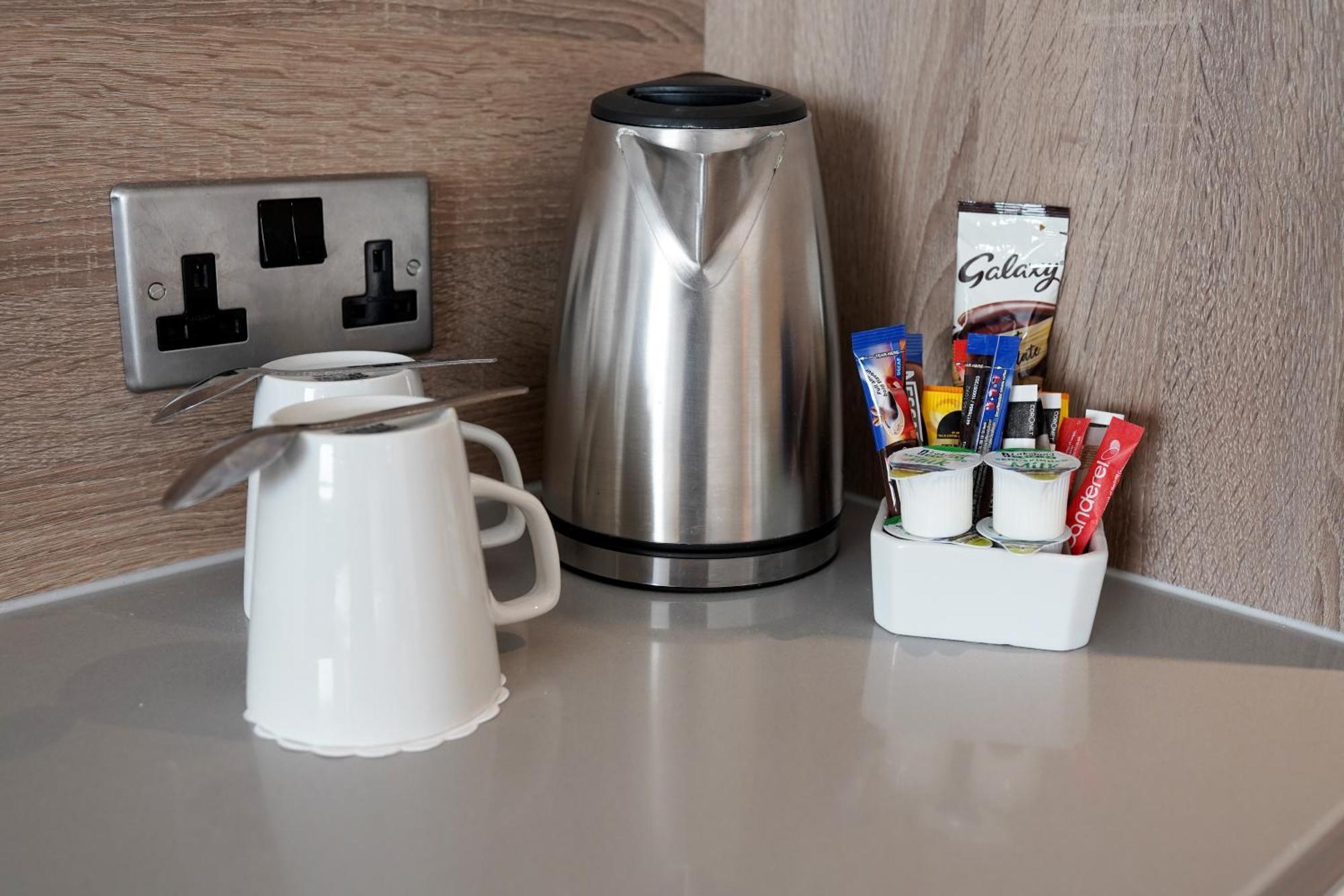 Holiday Inn London-Shepperton By Ihg מראה חיצוני תמונה